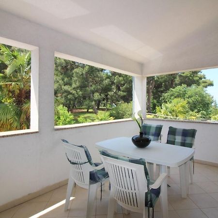 Apartment In Porec/Istrien 10214 Exterior foto