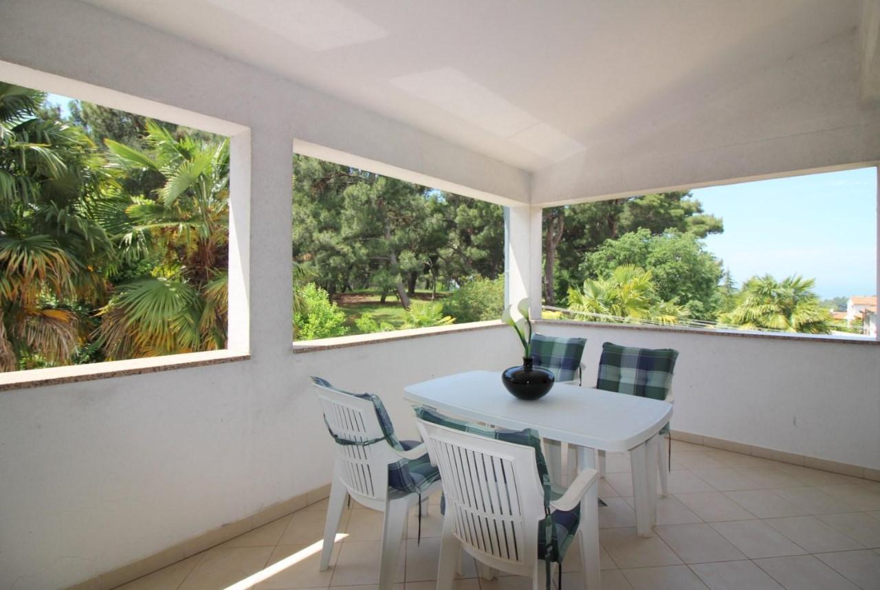 Apartment In Porec/Istrien 10214 Exterior foto